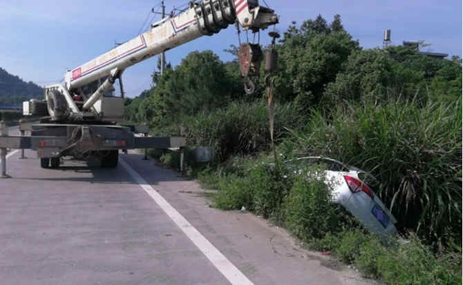 于都重载吊车救援 于都重载吊车救援